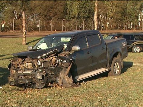 G1 Motorista Tenta Ultrapassagem E Morre Em Rodovia De Pradópolis Sp