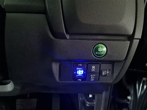 Cheapest Qc Fast Charge Dual Usb Ports For Toyota Sienta Wish