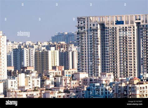 Buildings dusk in noida india hi-res stock photography and images - Alamy