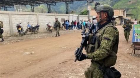 Un Soldado Muerto Y Tres Heridos Tras Enfrentamientos En El Plateado Cauca