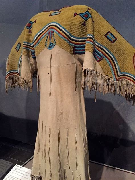 Pin By Deriviere On Les Indiens Du Monde Native American Clothing