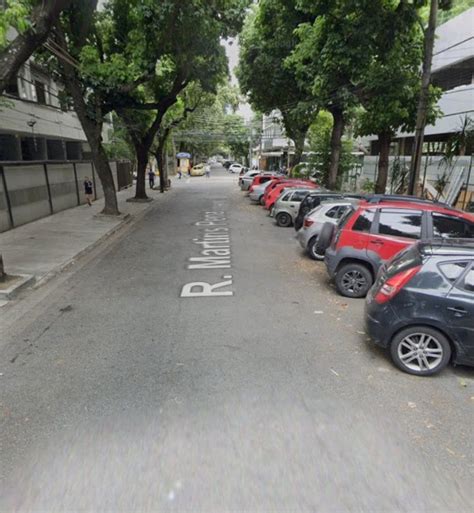 Casar O Antigo Desaba Na Tijuca Rio De Janeiro O Dia