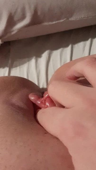 Ground Ginger On Clit After Pumping The Pussy Up American Amateur Porn XHamster