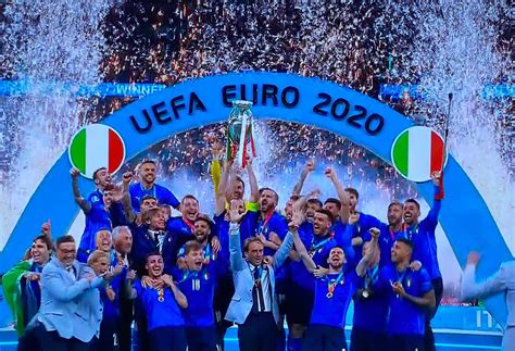 I Conti In Tasca Alla Nazionale Di Calcio Dellitalia Che Ha Vinto Gli