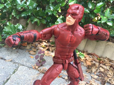 REVIEW: SDCC Marvel Legends 12" Daredevil Exclusive Figure - Marvel Toy ...