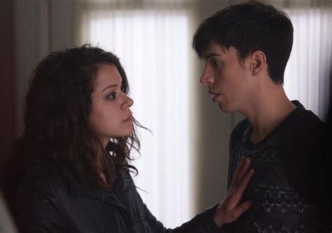 Tatiana Maslany And Jordan Gavaris In Orphan Black Jordan Gavaris