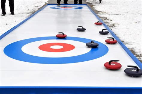 Curling Synthetic Ice Rinks - Artificial and Portable | Street Curling