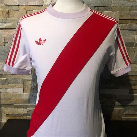 Rayo Vallecano 1979 80 Home Kit