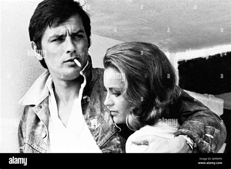 Alain Delon Romy Schneider Fotos Und Bildmaterial In Hoher Auflösung