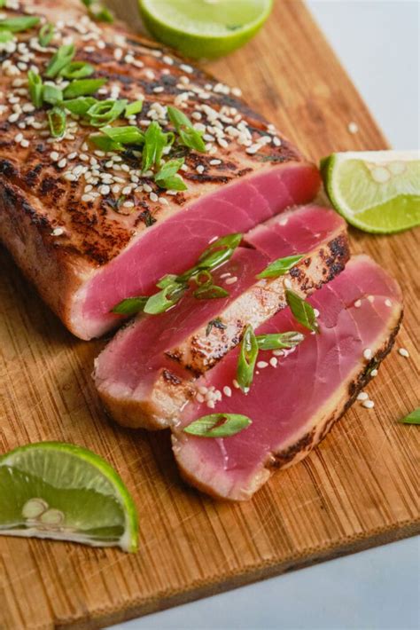 Seared Ahi Tuna Steak - Food Faith Fitness