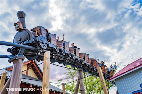 Snoopys Racing Railway At Canadas Wonderland Theme Park Archive