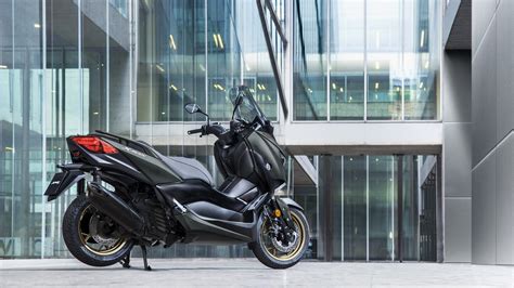 Nieuwe Kleuren Voor Yamaha Xmax En Urban Mobility Modellen