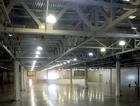 How to Choose Warehouse Lighting: The Definitive Guide – Upward ...