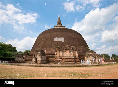 The Second Most Ancient Of Sri Lankas Kingdoms Polonnaruwa Was First