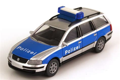 VW Passat Variant Typ B5 Polizei Silber Blau Wiking 10419 In Der