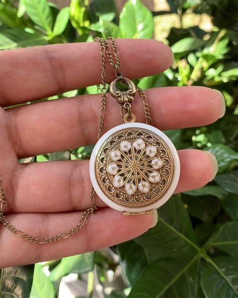 Antique Style Locket Atelier Yuwa Ciao Jp