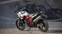 Bmw F Gs Ganha Retoques E Vers O Mais Barata