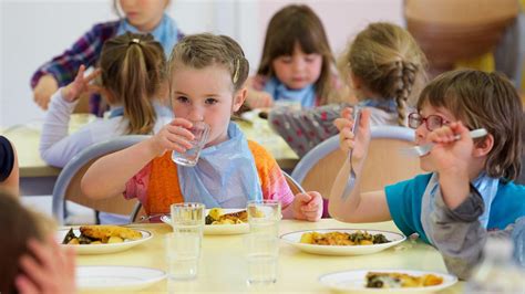 De Nouvelles Règles Pour Inscrire Son Enfant à La Cantine Et à La