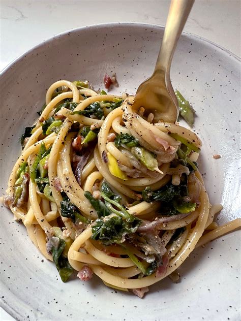 Blue Cheese Bucatini with Greens and Pancetta » Djalali Cooks