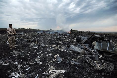 【写真特集】ウクライナのマレーシア機墜落現場 写真53枚 国際ニュース：afpbb News