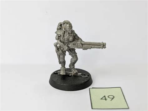 WARHAMMER NECROMUNDA METAL Escher Gang Escher Ganger With Shotgun 6