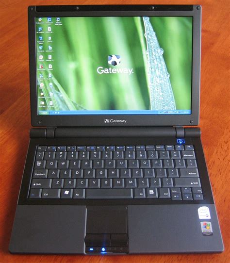 Gateway E 100m Review Pics Specs