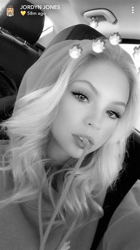 Pin By Monica On Jordyn Jones Jordyn Jones Jones Snaps