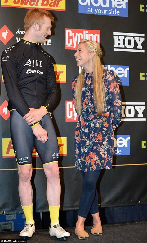 10 Hot Sexy Laura Trott Bikini Pics