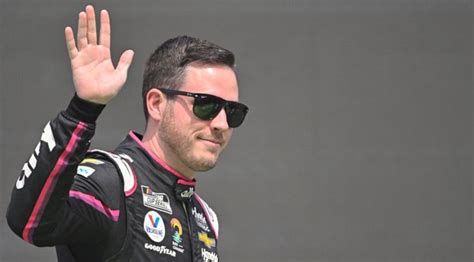 Alex Bowman To Miss 3 4 Weeks Because Of Back Injury NASCAR