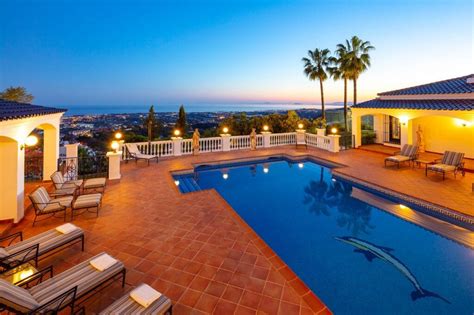 Exceptional Villa In Benahav S Andalusia Spain For Sale