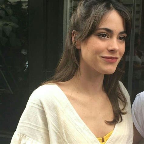 Pin Di Mery Bur Su Tini Stoessel Nuovi Capelli Capelli Ciambelle Fritte