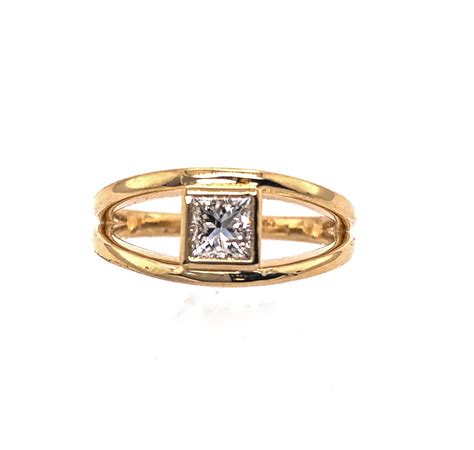 Bezel Princess Cut Diamond Split Shank Ring