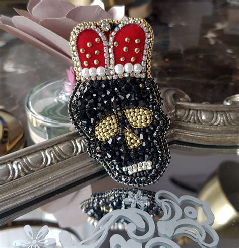 Brooch Skull Embroidered Brooch Crystal Jewelry Gothic Etsy In 2021