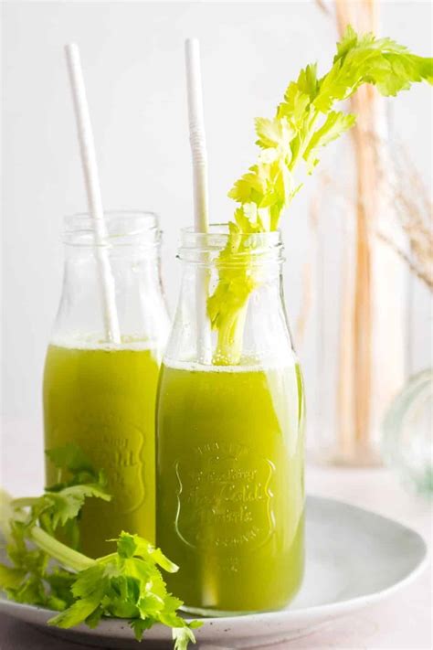 Celery Juice Recipe (Just 15 Calories Per Serving)