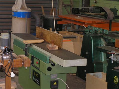 Griggio Jointer - Finding Parts - FineWoodworking