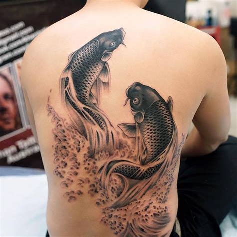 1001 idées Tatouage carpe koi la force tranquille en 43 photos