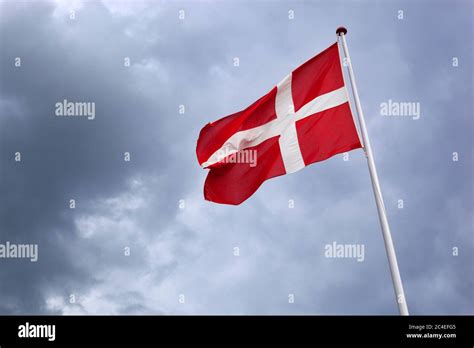 dänische Flagge Dannebrog bedeutet Flagge der Dänen