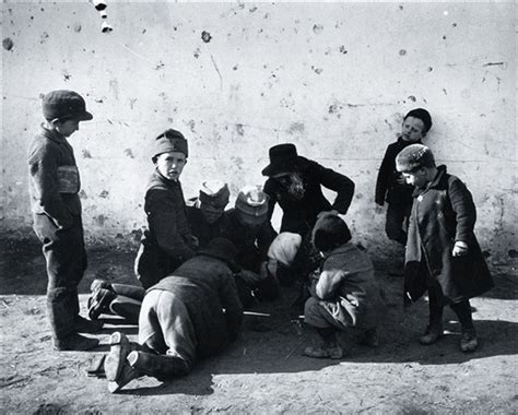 Spielende Kinder Ungarn by André Kertész on artnet