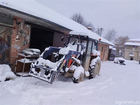 Foto Traktor MF255 831760 Galeria Rolnicza Agrofoto