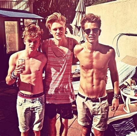 James McVey Shirtless James The Vamps Bradley The Vamps The Vamps