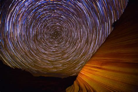 'Wavelight', A Beautiful Time-Lapse of Star Trails Against the Wave ...