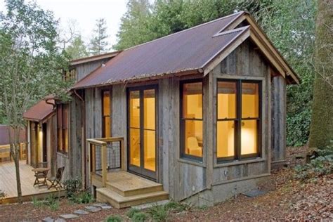 Sq Ft Cabin Built With Reclaimed Barn Wood Small House Bliss