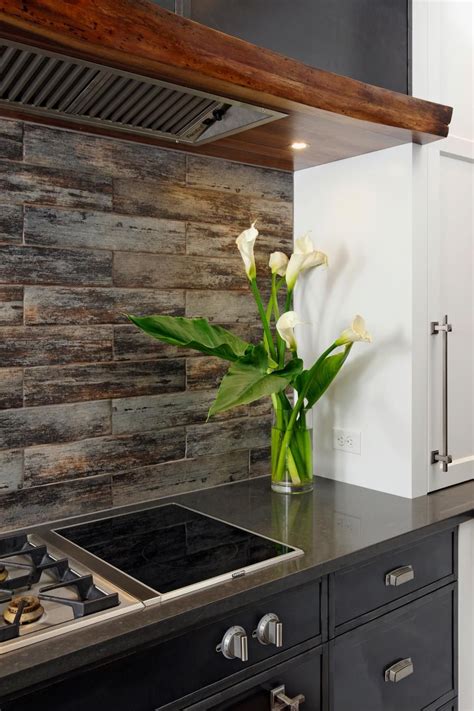 Rustic Wood Backsplash - DIY