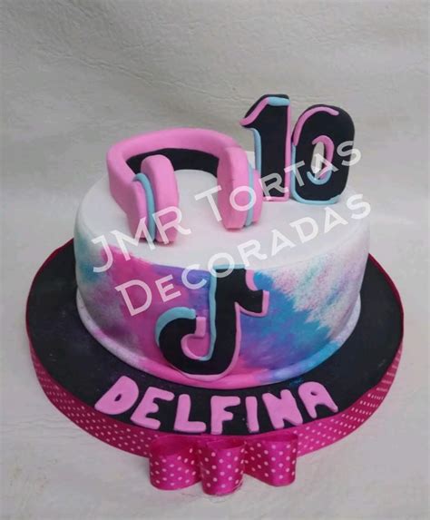 Torta Tik Tok JMR Tortas Decoradas