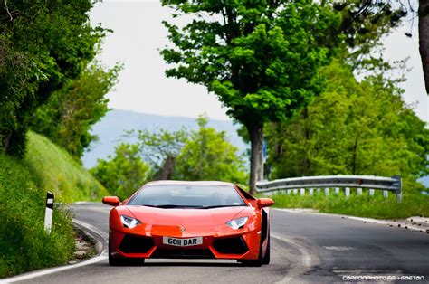 デスクトップ壁紙 陸上車両 スポーツカー スーパーカー 自動車デザイン 道路 高級車 ランボルギーニaventador 輸送モード 工場 写真 空 パフォーマンスカー