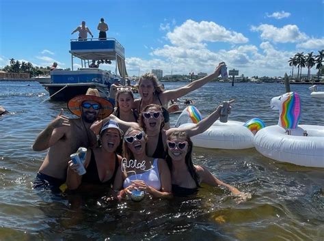 Party Pontoon Boat W Captain Private Up To Ppl