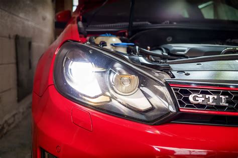 Headlight Replacement Cost 🏎️ How Much Does It Cost (Replace)