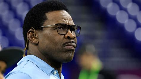 Michael Irvin Made Hotel Employee Visibly Uncomfortable Asked Sexually Explicit Question