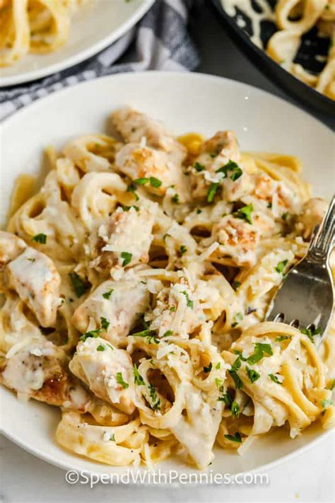 Garlic Fettuccine Alfredo Recipe