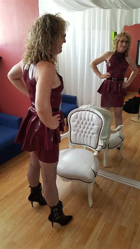Latex Dress Pole Dance Essex Girl Lisa Milf Slut 10 Nude Pics XHamster